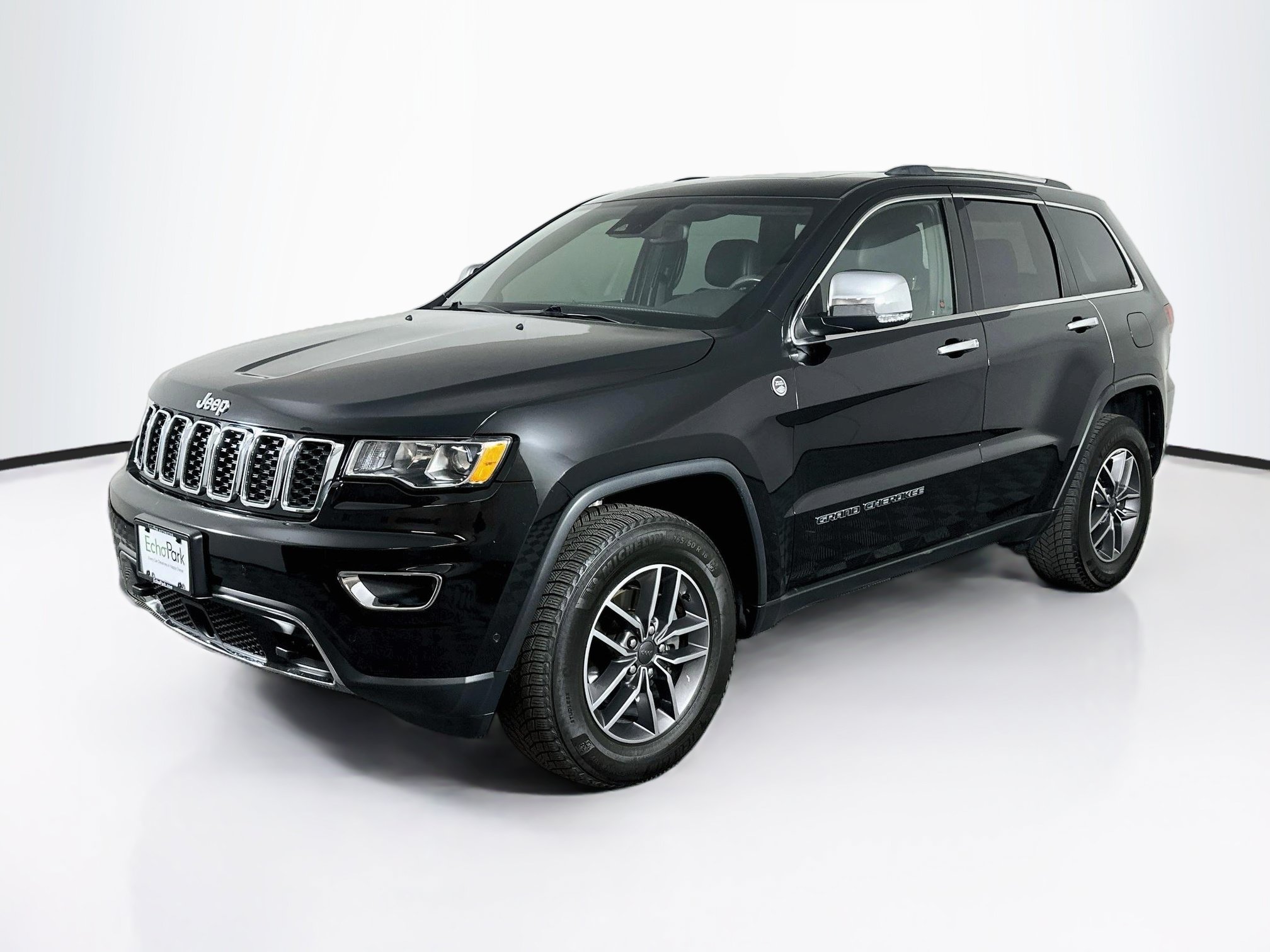 Used 2020 Jeep Grand Cherokee Limited AWD/4WD image 3
