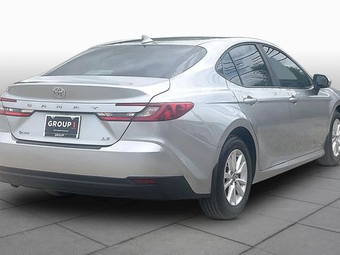 Used 2025 Toyota Camry LE w/ Convenience Package FWD image 13