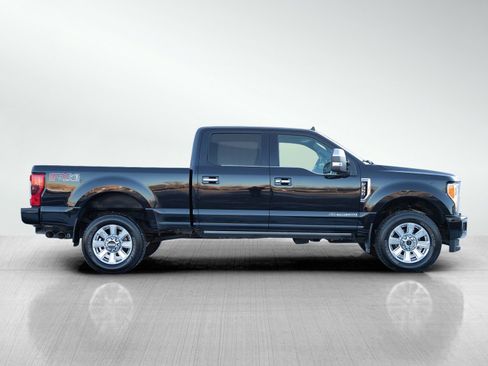 Used 2019 Ford F350 Platinum w/ Platinum Ultimate Package image 6