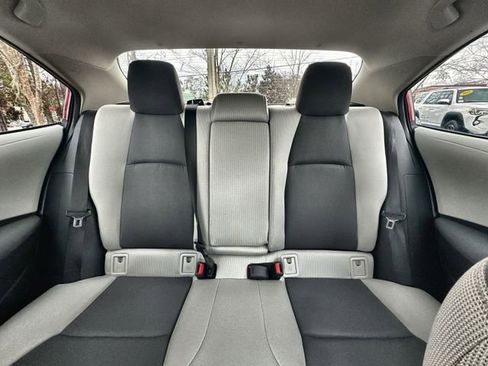 Used 2024 Toyota Corolla LE image 30