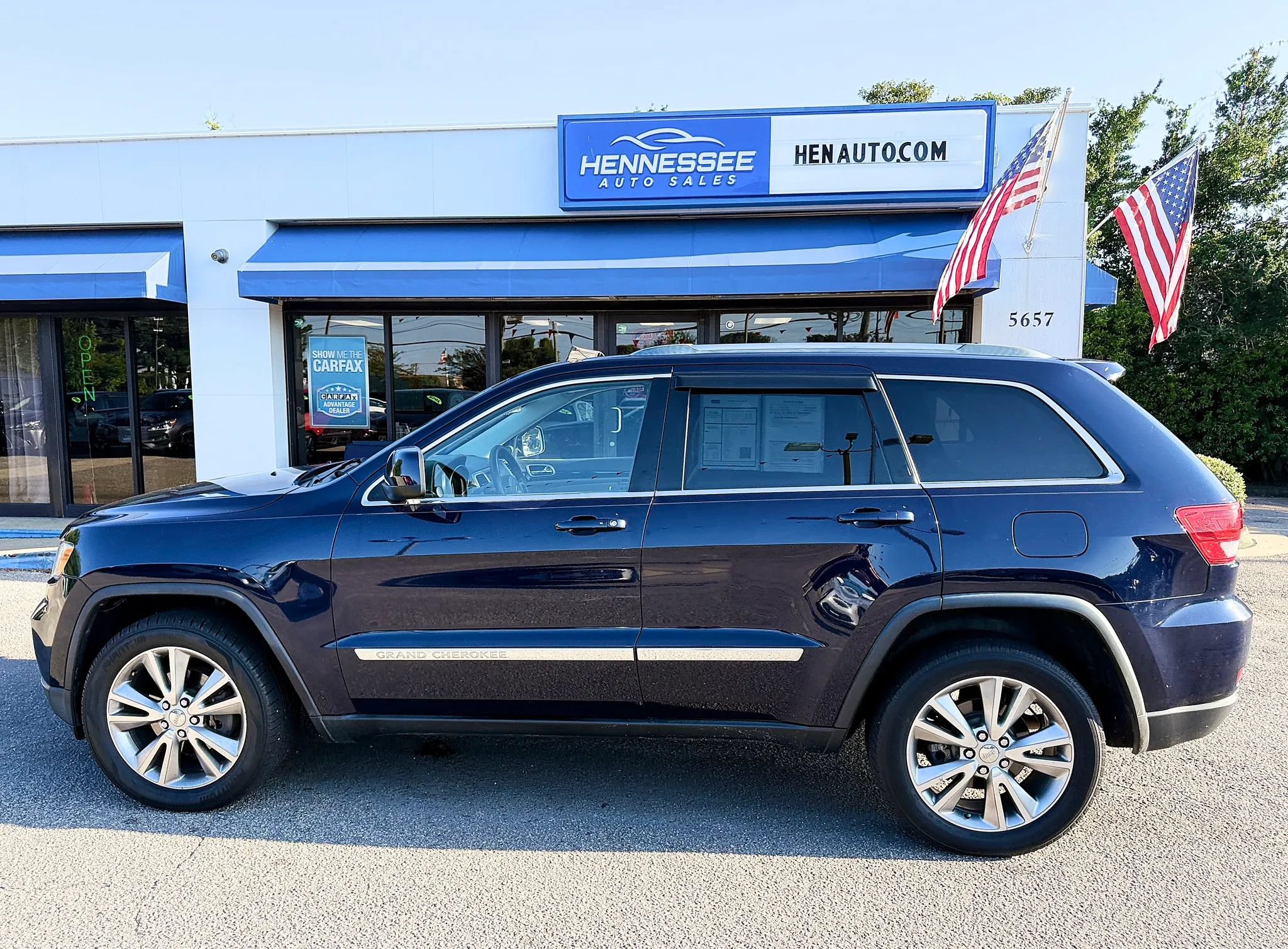 Used 2013 Jeep Grand Cherokee Laredo RWD image 28