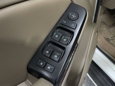 Used 2016 GMC Yukon SLE w/ HD Trailering Package AWD/4WD image 14