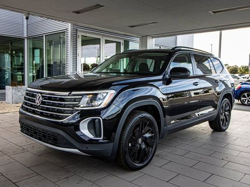 New 2026 Volkswagen Atlas SE image 11