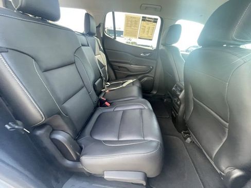 Used 2019 GMC Acadia SLT image 27