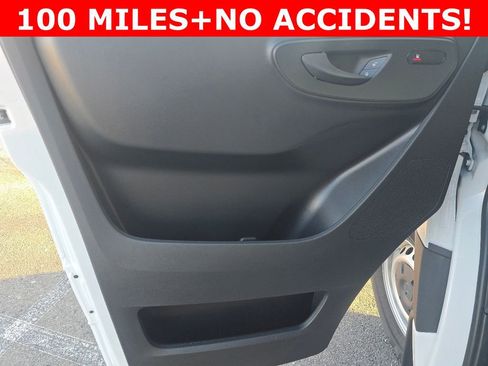 Used 2025 Mercedes-Benz Sprinter 2500 image 19