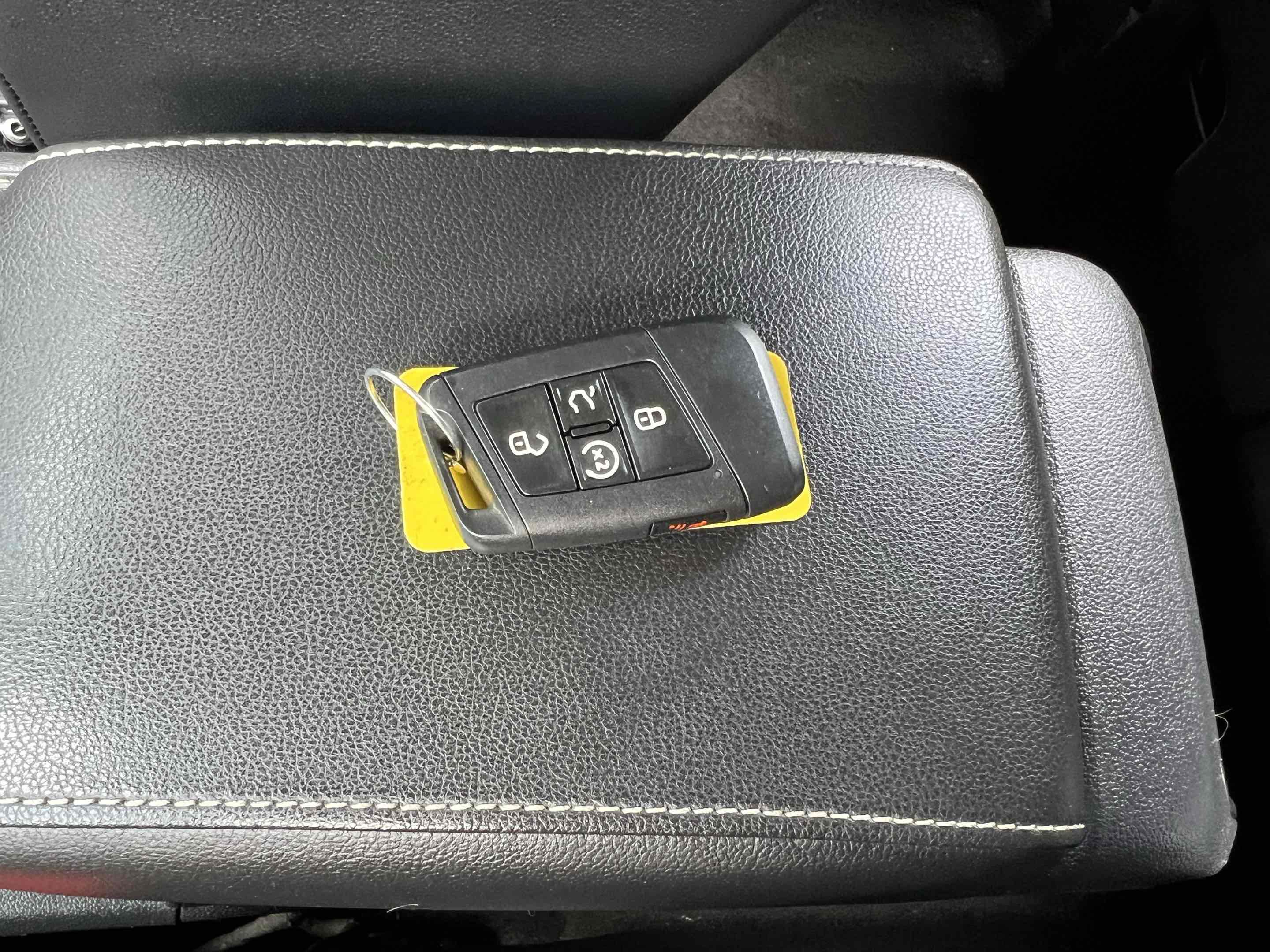 Used 2023 Volkswagen Tiguan SE FWD image 8