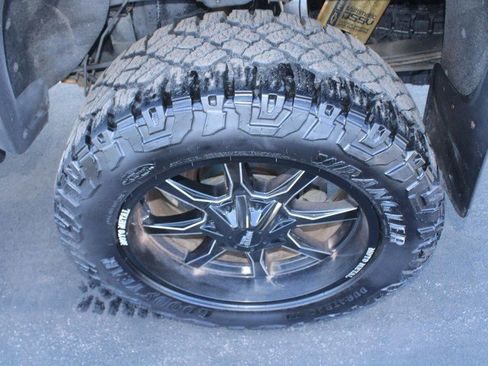 Used 2021 Chevrolet Colorado ZR2 image 8