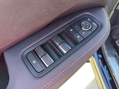 Used 2025 Lexus TX 350 AWD image 7