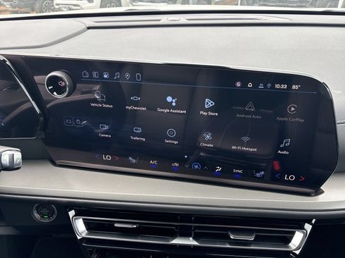 New 2026 Chevrolet Traverse LT w/ Driver Confidence Package FWD image 25