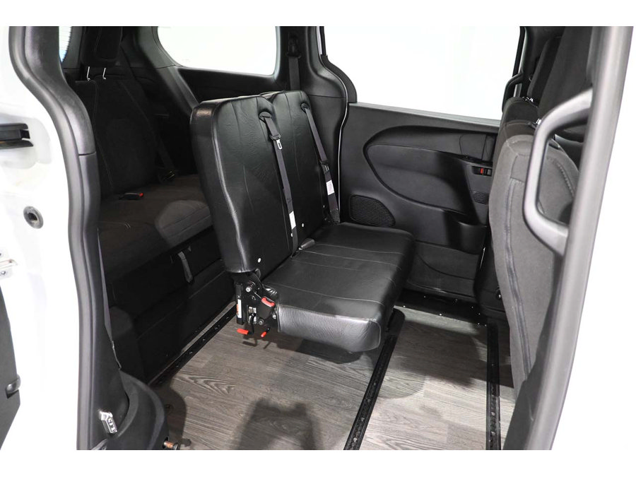 New 2024 Chrysler Pacifica Touring FWD image 20