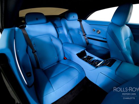 Used 2025 Rolls-Royce Spectre Black Badge w/ Spectre Enhancement Package image 27