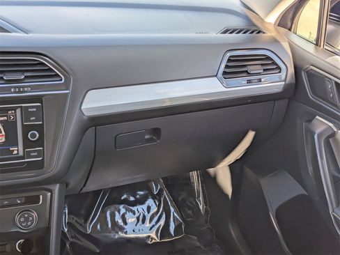 Used 2022 Volkswagen Tiguan S image 15