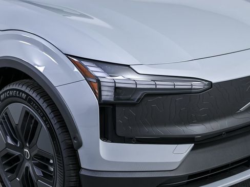 New 2026 Volvo EX30 Cross Country Ultra w/ Protection Package Premier AWD/4WD image 36