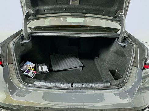 Certified 2025 BMW 740i 740i w/ Executive Package image 26