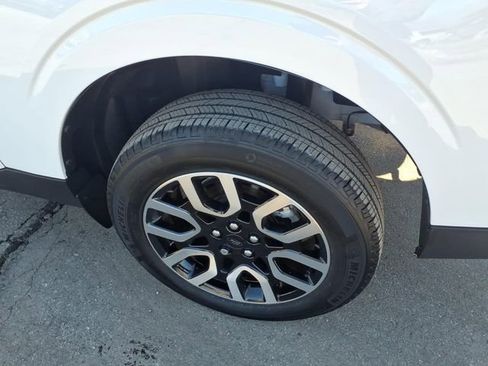 Certified 2024 Ford Maverick Lariat image 10