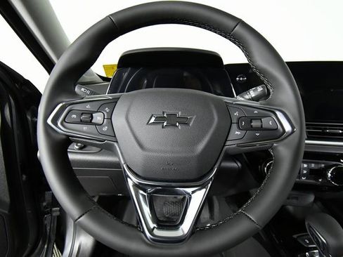 New 2026 Chevrolet Trax ACTIV image 2