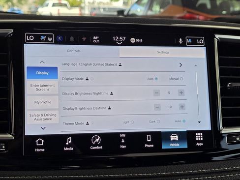 New 2026 Chrysler Pacifica Limited w/ Uconnect Theater Family Group image 29