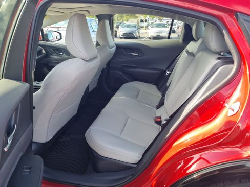 Used 2024 Toyota Prius Limited w/ Limited Premium Package FWD image 9