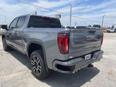 Used 2021 GMC Sierra 1500 AT4 w/ AT4 Value Package AWD/4WD image 6