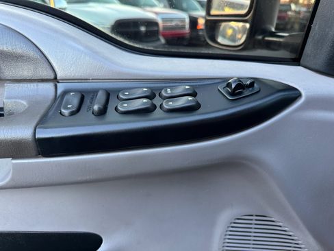 Used 2000 Ford F350 4x4 Crew Cab DRW Super Duty image 14