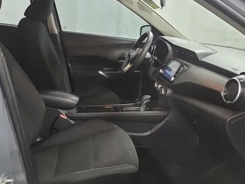 Used 2023 Nissan Kicks SV FWD image 10