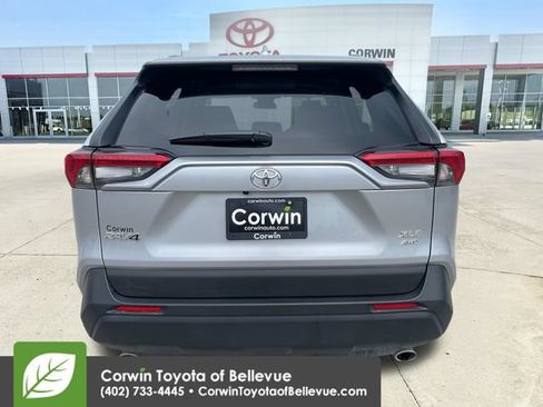 Used 2025 Toyota RAV4 XLE AWD/4WD image 4