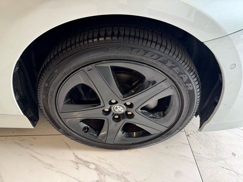 Used 2021 Toyota Prius FWD image 30