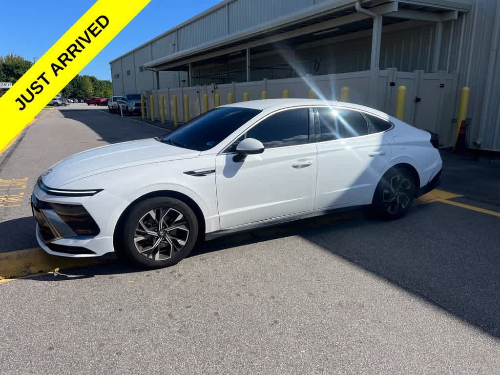 Used 2024 Hyundai Sonata SEL FWD image 1