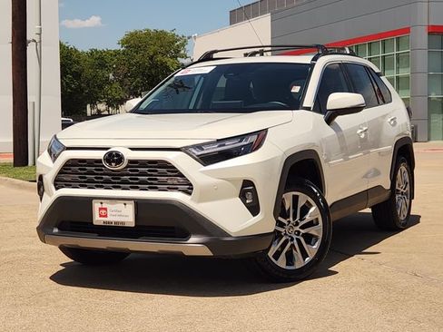 Used 2022 Toyota RAV4 Limited FWD image 1