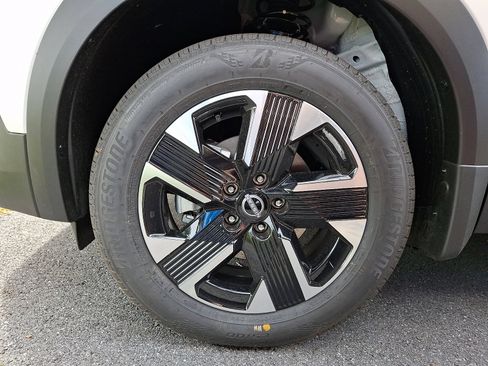 New 2026 Nissan Kicks SV w/ Cold Weather Package AWD/4WD image 4
