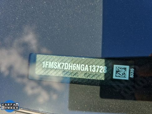 Used 2022 Ford Explorer XLT w/ Equipment Group 202A RWD image 11