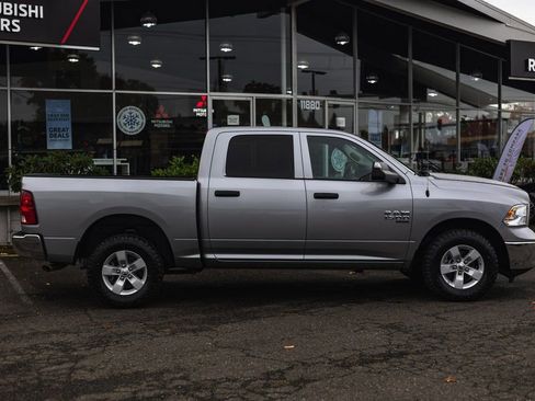 Used 2023 RAM 1500 Classic SLT w/ Trailer & Traction Group image 7