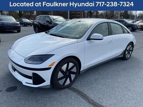 Used 2024 Hyundai Ioniq 6 SE image 1