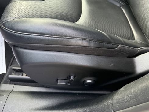 Used 2023 Jeep Cherokee Altitude Lux image 19