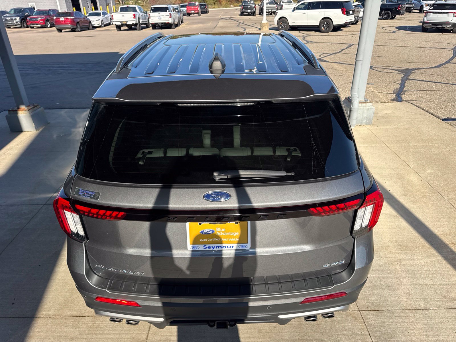 Certified 2025 Ford Explorer Platinum w/ Ultimate Package AWD/4WD image 7