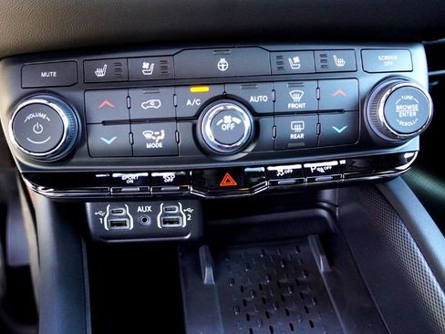 New 2026 Dodge Durango GT image 14