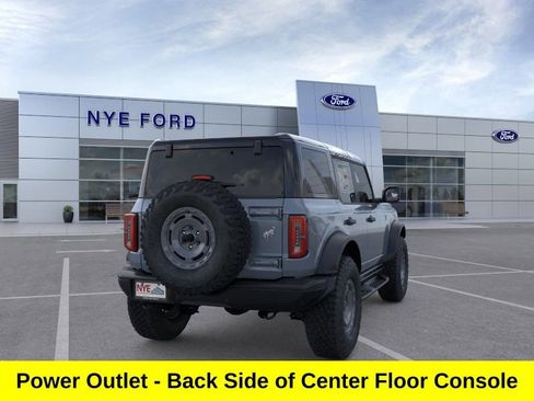 New 2025 Ford Bronco Badlands w/ Sasquatch Package AWD/4WD image 9