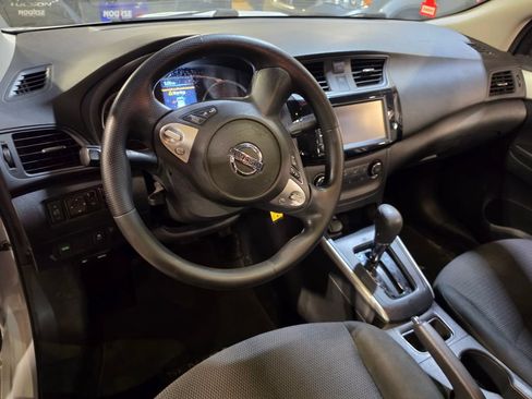 Used 2019 Nissan Sentra S FWD image 4