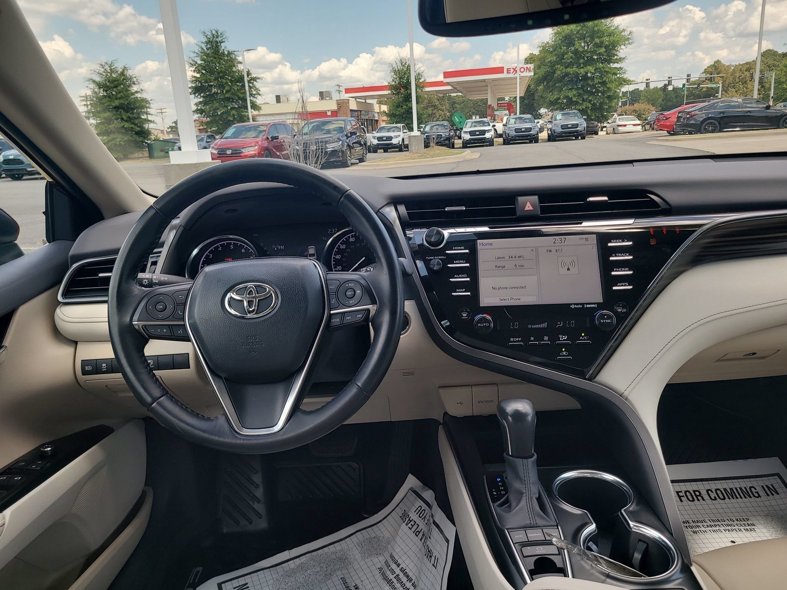 Used 2020 Toyota Camry XLE FWD image 24