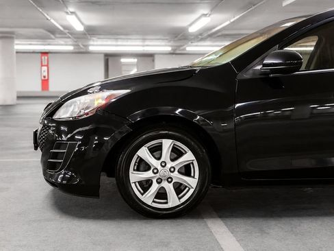 Used 2011 MAZDA MAZDA3 i Touring FWD image 14