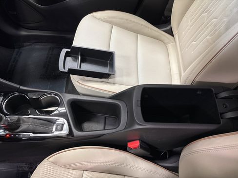 Used 2024 Buick Encore GX Avenir w/ Avenir Convenience Package image 23