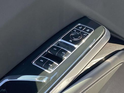 New 2026 Cadillac Escalade Platinum Sport w/ LPO, ONYX Package AWD/4WD image 18