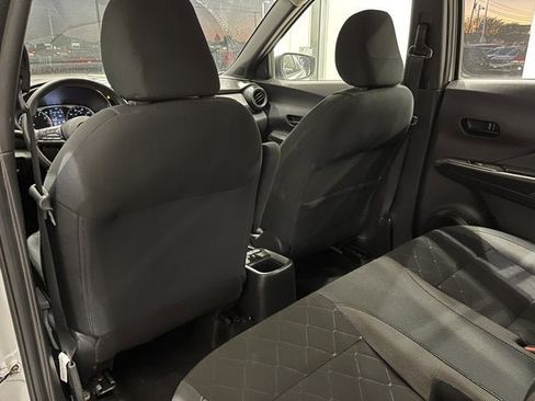 Used 2020 Nissan Kicks S image 25