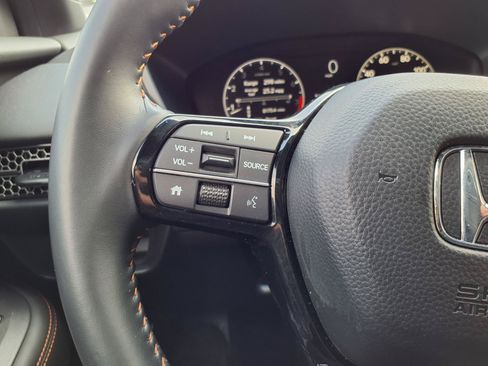 Certified 2025 Honda HR-V Sport image 15
