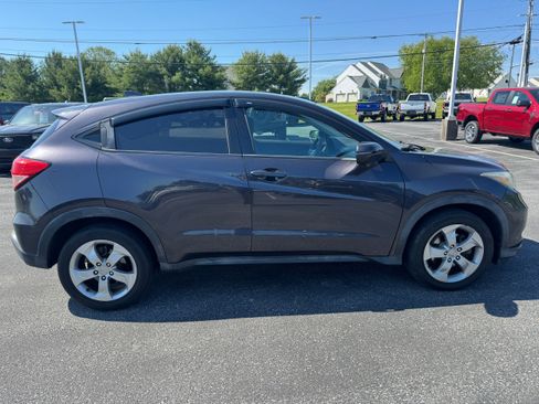 Used 2016 Honda HR-V EX image 6