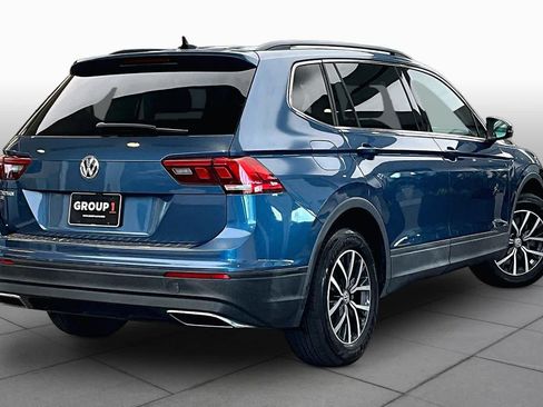 Used 2019 Volkswagen Tiguan SE w/ Panoramic Sunroof Package FWD image 12