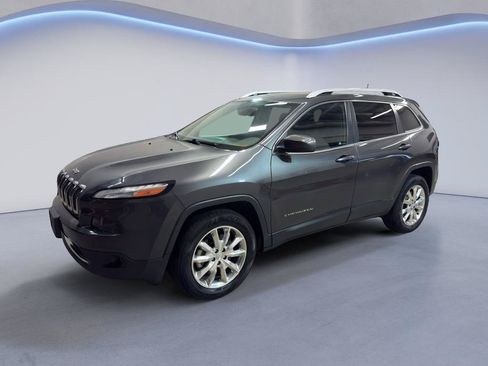 Used 2016 Jeep Cherokee Limited AWD/4WD image 3
