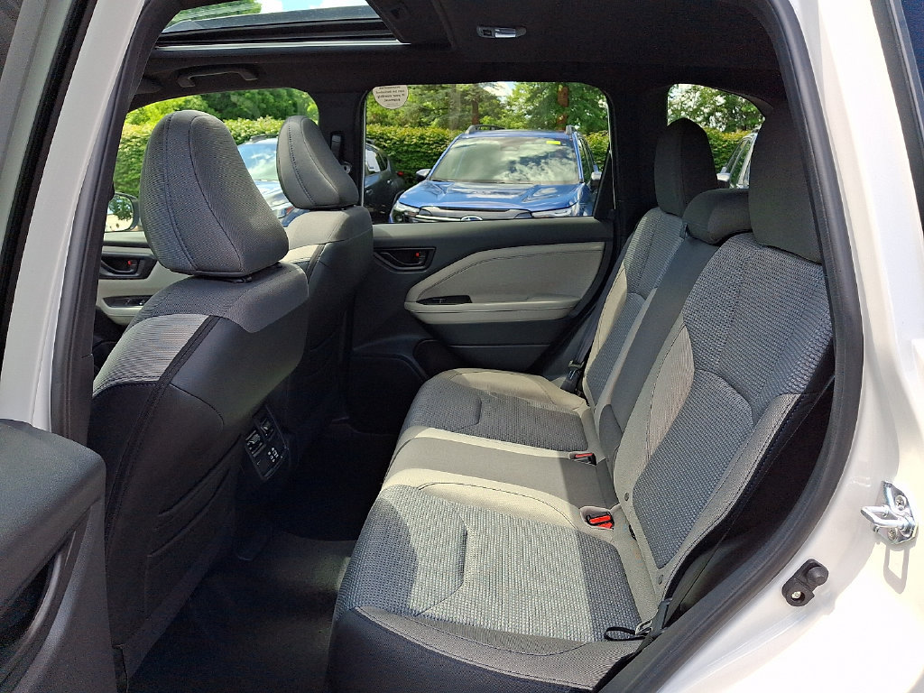 Used 2025 Subaru Forester Premium AWD/4WD image 10