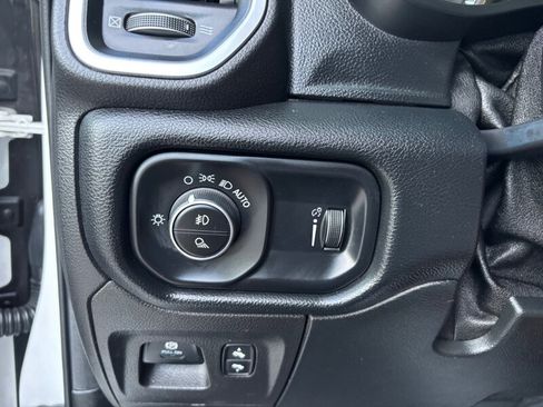 Used 2020 RAM 1500 Big Horn image 31