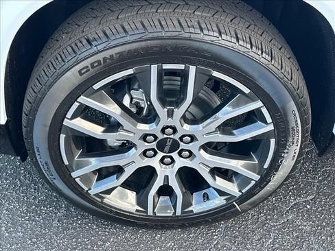 New 2026 GMC Acadia Denali Ultimate AWD/4WD image 19